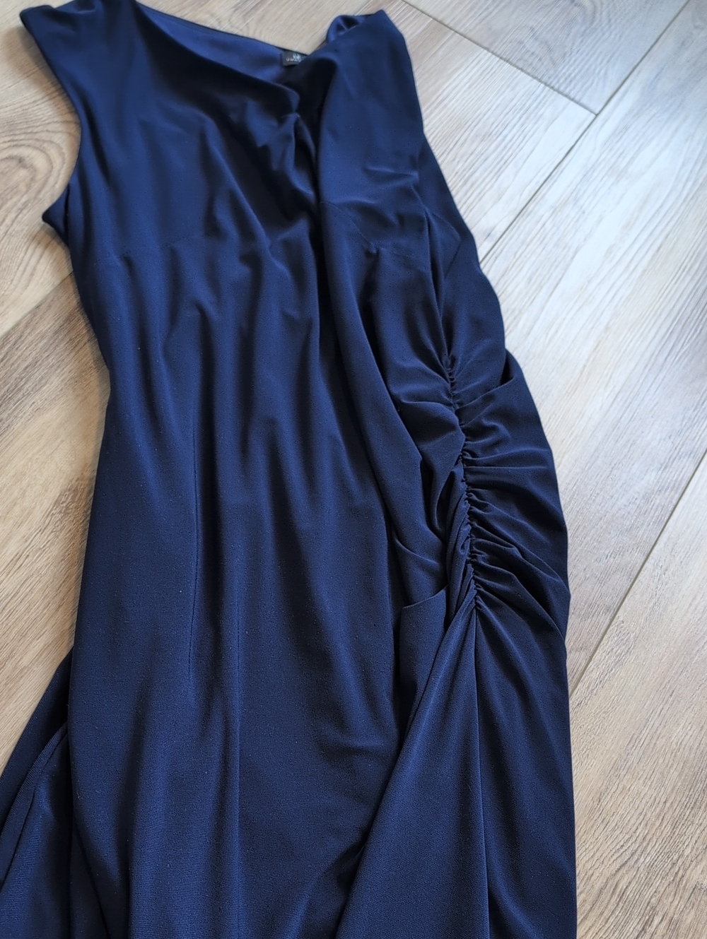 le chateau Navy Sleeveless Midi Ruched  Sheath Dress
